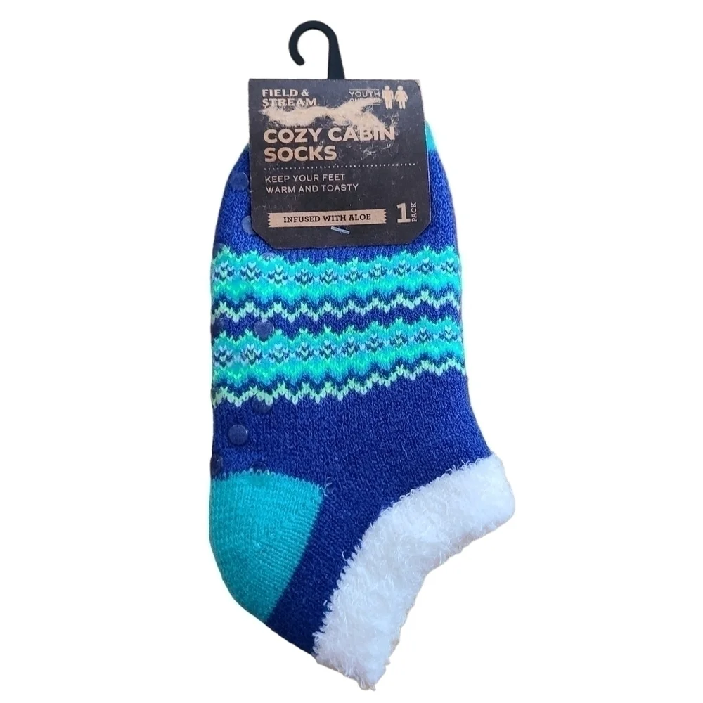 3 Pairs of Field and Stream Aloe Infused Cozy Cabin Socks, Youth Size 10 - 4